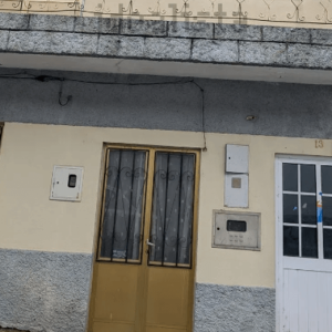 Moradia independente à venda na Rua Reis Chorão - Sabugal