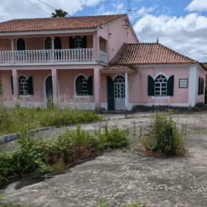 Quinta à venda no Largo Amoreiras - Soure