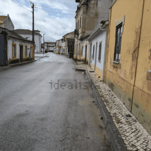 Moradia em banda à venda na Rua Anselmo de Andrade - Chamusca